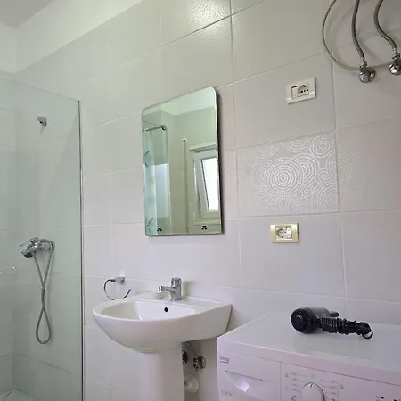 Lura 2 Homes 242 * Plazhi San Pietro
