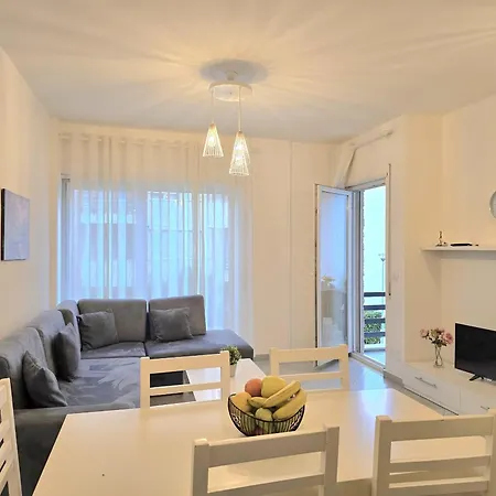 Lura 2 Homes 242 Plazhi San Pietro