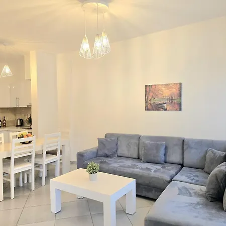 Lura 2 Homes 242 Apartment
