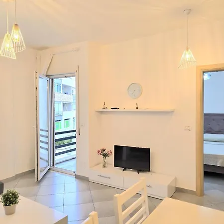 Lura 2 Homes 242 Apartment Plazhi San Pietro