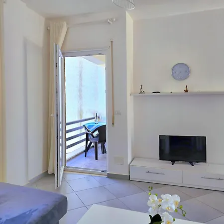 Lura 2 Homes 242 Plazhi San Pietro